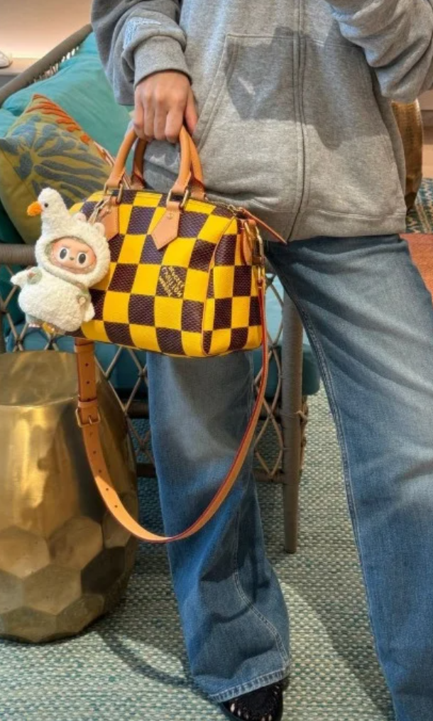 라부부 키링, 왜 이렇게 인기일까? 셀럽들이 열광하는 이유!