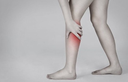 다리 붓기 원인과 해결법｜하체 림프순환 개선하는 필라테스·마사지 3가지